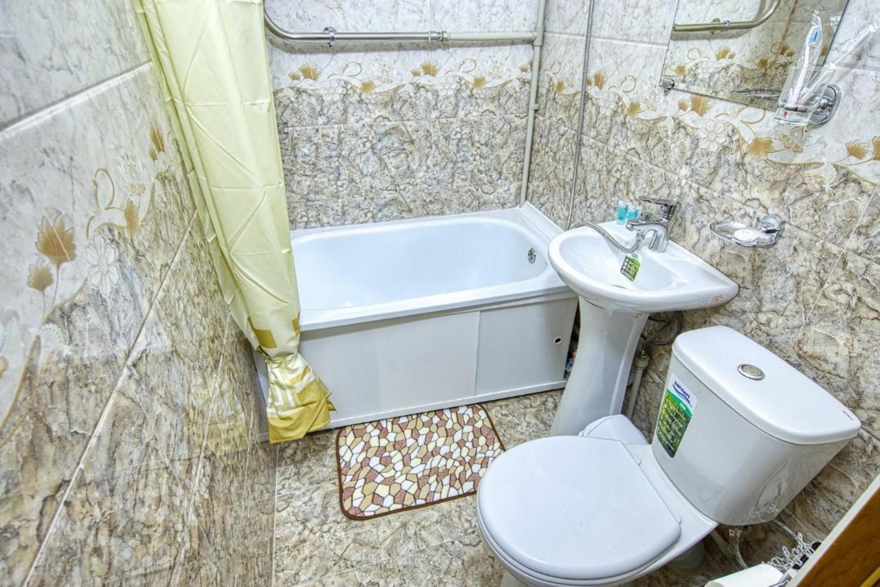 Апартаменты На Улице Клочкова, 128 Almaty Exterior photo